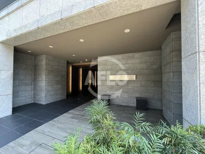 グランセジュール江坂【5階】の玄関