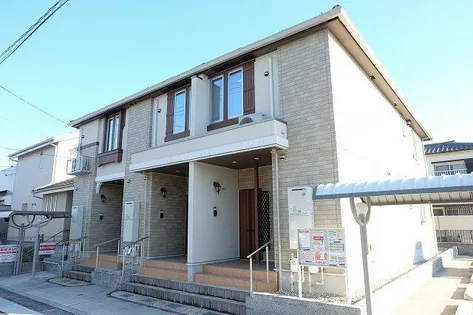 ボン・クロッシュ【2階】の外観