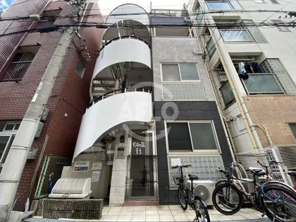 ラチチュード天七【1階】の外観