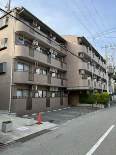 ラ プルミエールの画像