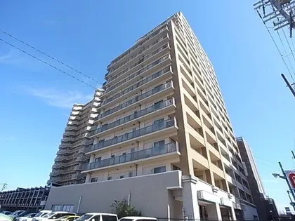 ディークラディア川西の画像
