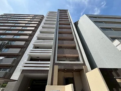 ロイジェント栄【902号室】の外観