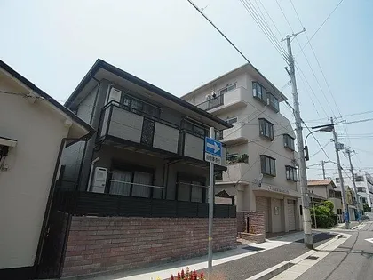 コンフォートカナヤ【2階】の外観