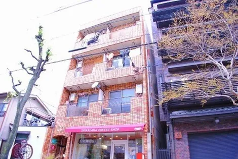 シャトードミール【4階】の外観