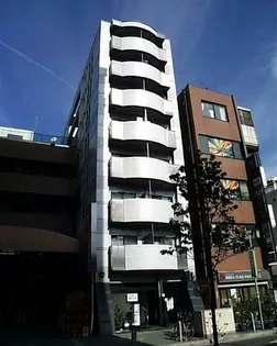 ルピナス栄【003B号室】の外観