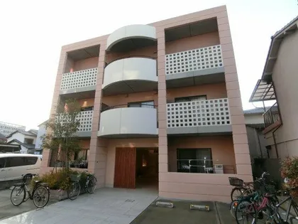 大阪府寝屋川市初町【マンション】の外観