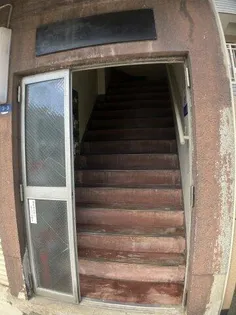 佐野ビル【2階】の玄関