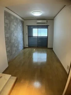 佐野ビル【2階】の居間