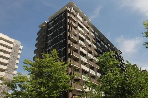 ロイヤルパークス桃坂【907号室】の外観