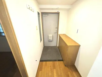 ラシュレ・ウエスト六甲【3階】の玄関