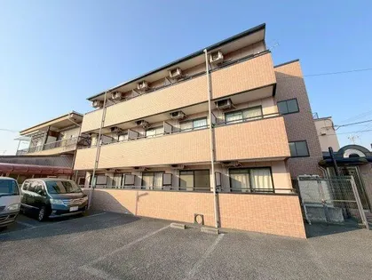 ステュディオ灰塚の画像