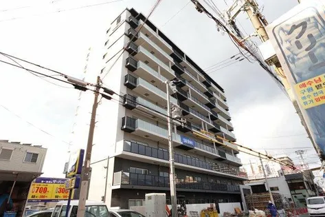 ベルンガーデン勝山北【1階】の外観