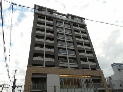 ドゥスプランドゥール【6階】の外観