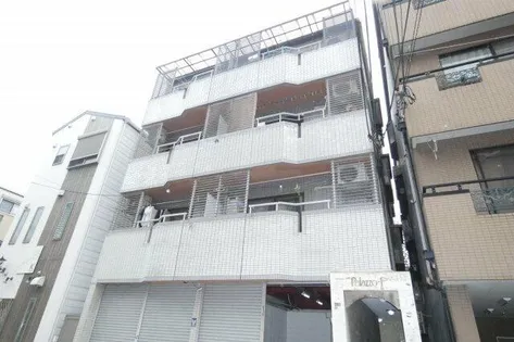 パラッツォF【3階】の外観