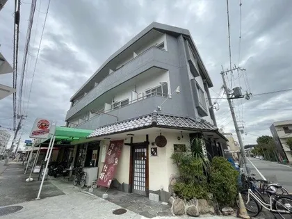 ボヌール里中【2階】の外観