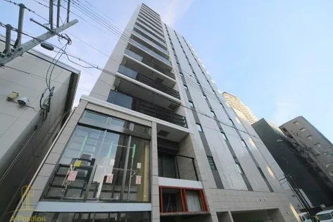 シーズンフラッツ中崎【2階】の外観