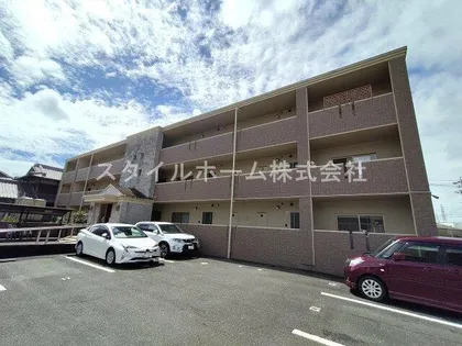 アンピレインの画像