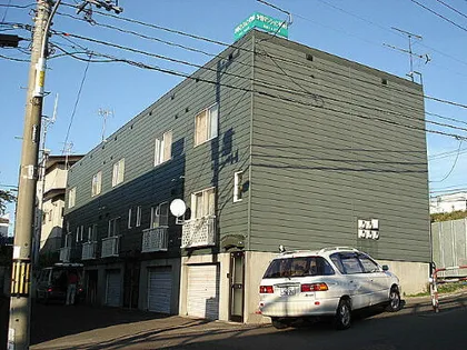 北海道札幌市豊平区福住一条9丁目【テラスハウス】の外観