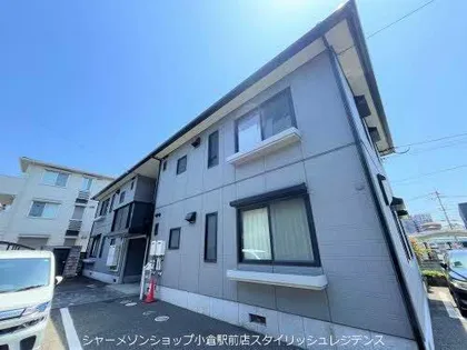 ディアス大里 C棟【2階】の外観