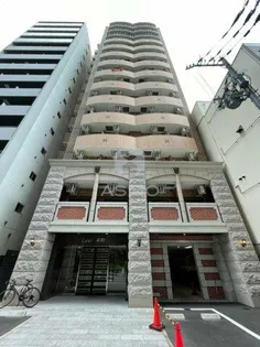 ラグゼ本町【8階】の外観