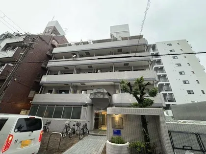 メゾン・ド・シュルヴィー【5階】の外観