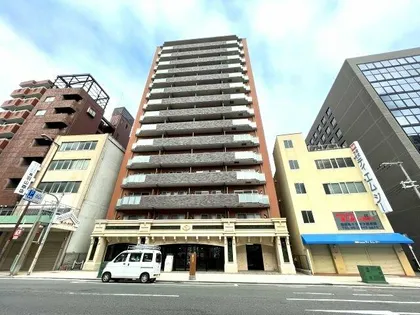 プレジオ本町【6階】の外観