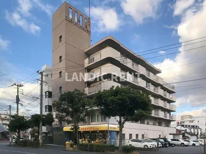 ユニバース竹下の画像