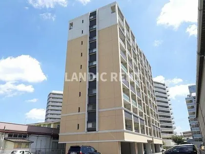 ラウレア K【3階】の外観