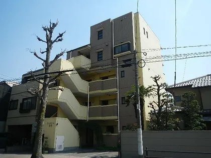 ディアコート鶴舞【1階】の外観