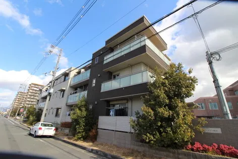 シャーメゾン白川の画像