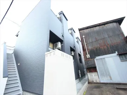 フェニックス【1階】の外観