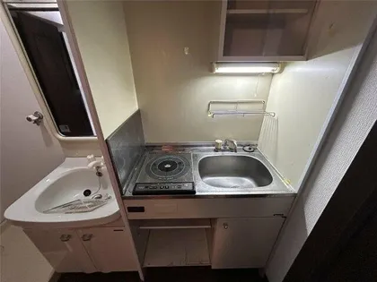 ロマネスク西公園第5【5階】のキッチン