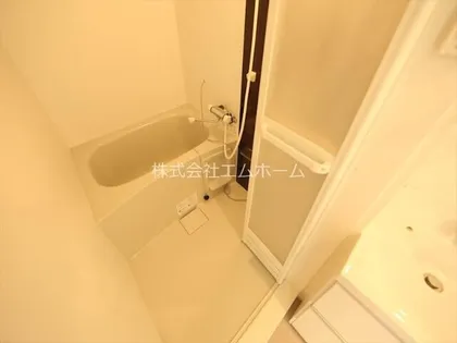 ルーチェ新守山【1階】の風呂