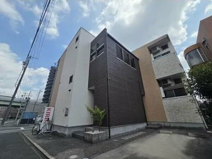 クローバーコート日比野の画像