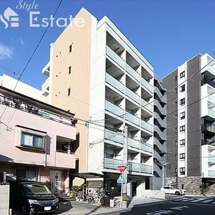 UNE SEMAINEの画像