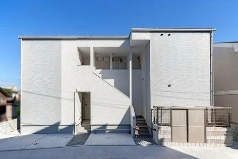 AUTHENTIC 雑餉隈の画像