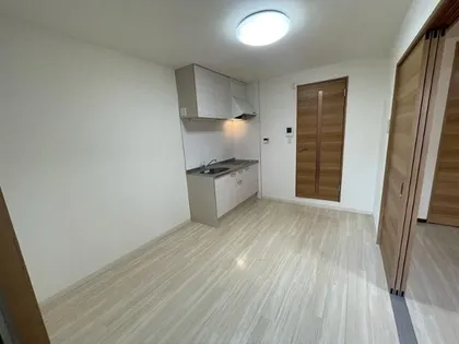 サンアーク北野田【204号室】の居間