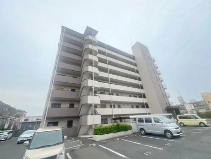 セピア辻井横小路の画像