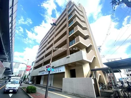 グランディールシャトー【6階】の外観