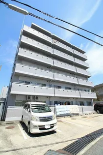 ラフィーネ泉佐野【6階】の外観