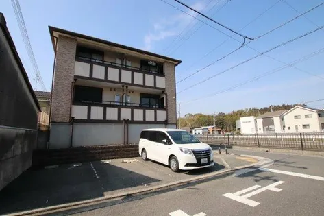 プレベール【1階】の外観