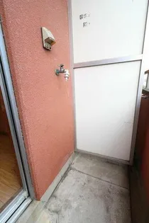 参番館【5階】の内装