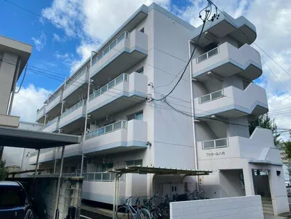 ファミール八代の画像