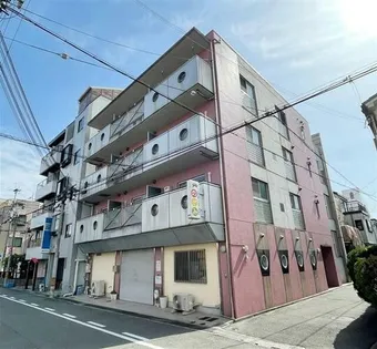 ジュエリーウォールの画像