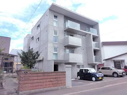 トロワセリーヌ【4階】の外観