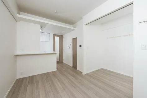 エンクレスト空港通り【8階】の居間