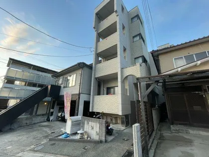 イーストヴィレッジ大宅【101号室】の外観