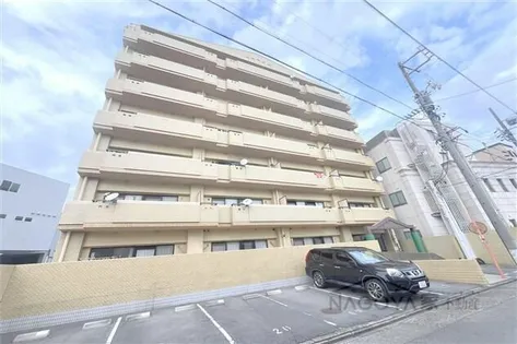 ラ・メゾン伊藤【5階】の外観