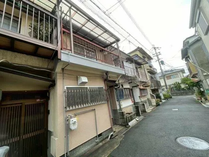 大阪府藤井寺市惣社1丁目【一戸建】の外観