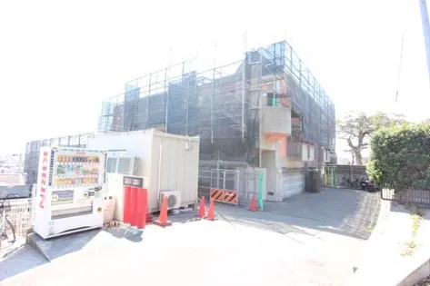 クレストコートの画像